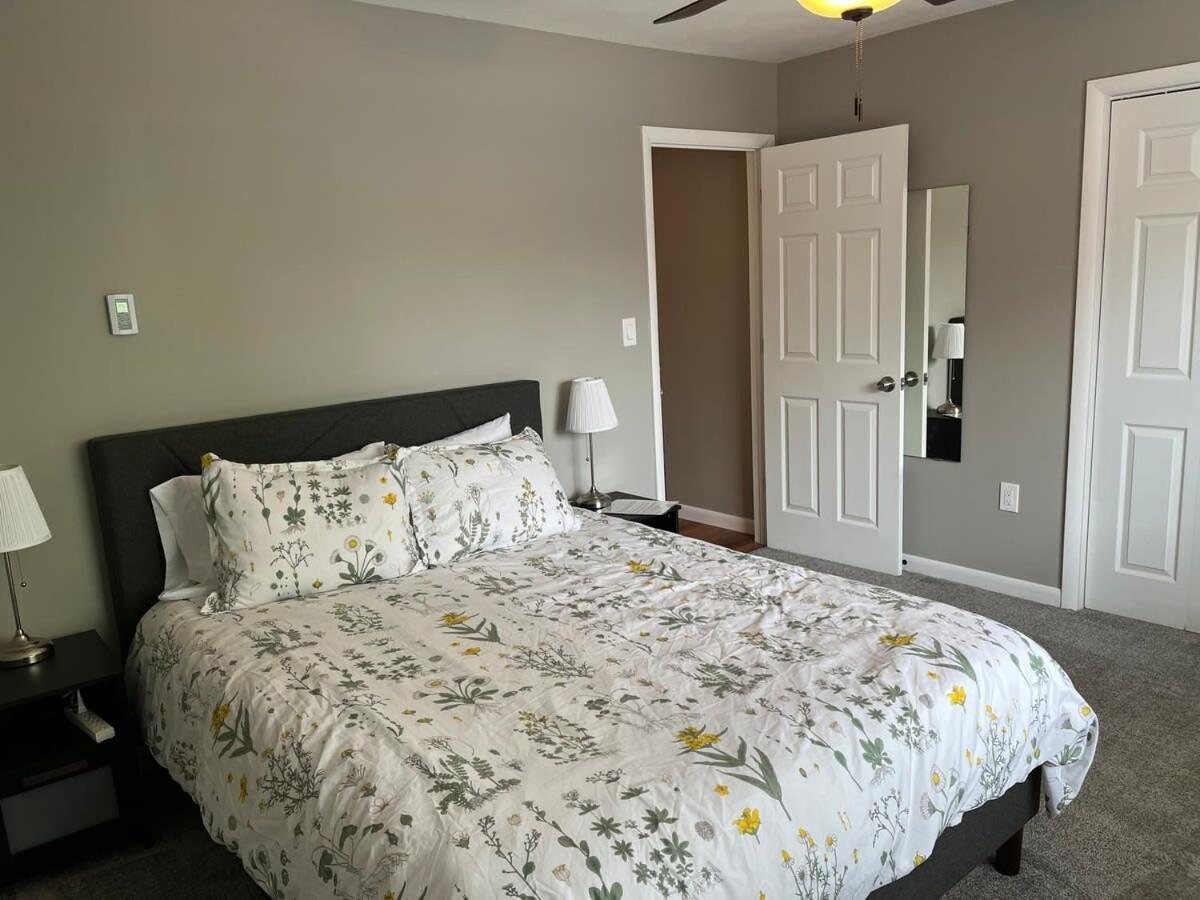 Apartment Carter #3 Two Bedroom Unit Near Xavier Downtown *