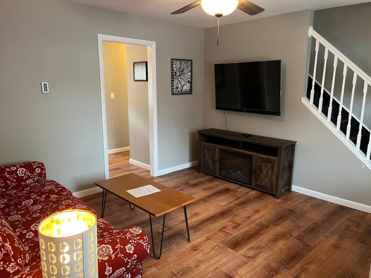 Carter #3 Two Bedroom Unit Near Xavier Downtown Cincinnati